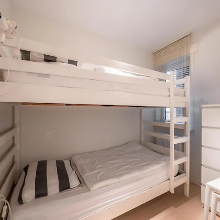 3 Bedroom In Heist *