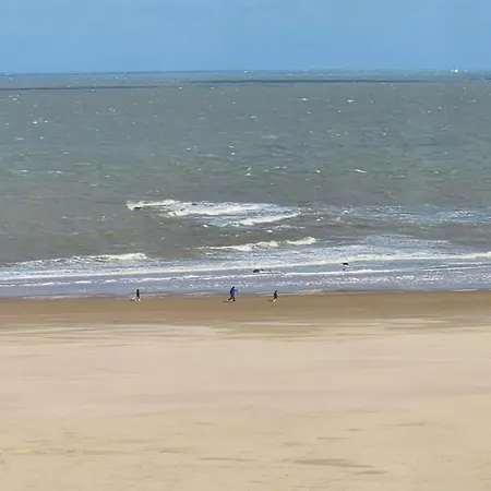 3 Bedroom In Heist Apartment *