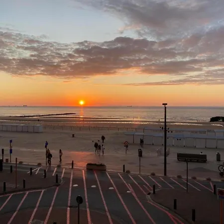 3 Bedroom In Heist Apartment *